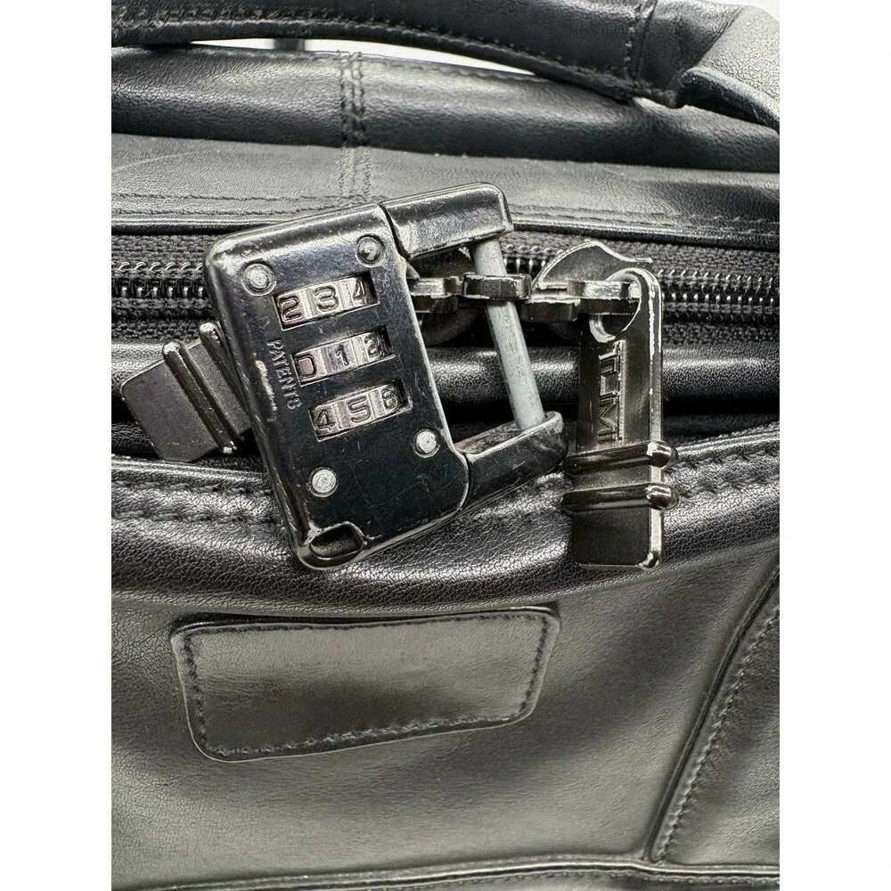 TUMI Alpha Black Leather Briefcase Laptop Messenger Bag 6”x13”x17.5”